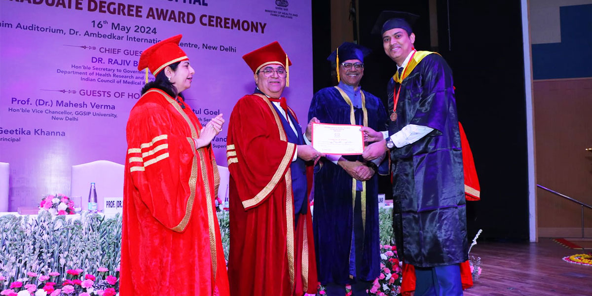 Post-Graduate Degree Award Ceremony & Gold Medal Receiving